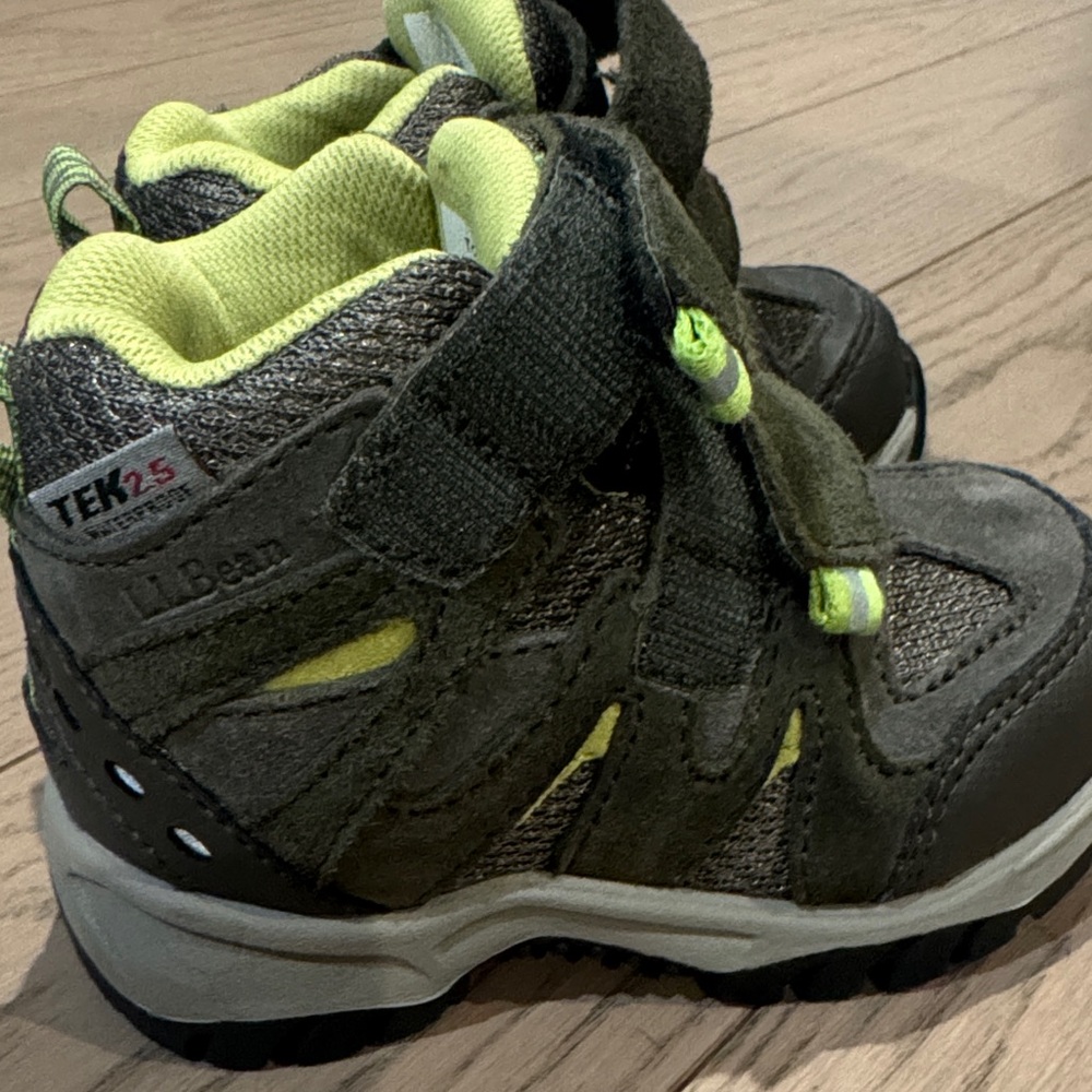 Toddler Llbean hiking boots size 7 NWT - Picture 2 of 7